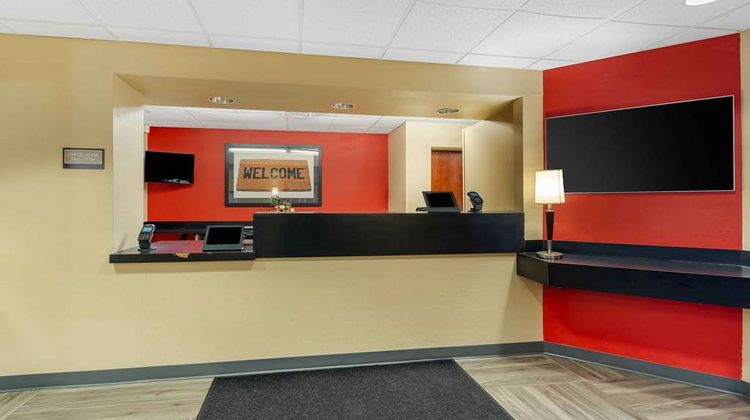 Extended Stay America Stes Elmhurst Ord Lobby