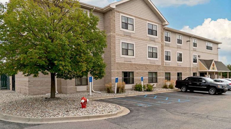 <b>Extended Stay America Stes  Madison Hght Exterior</b>. Images powered by <a href="https://iceportal.shijigroup.com/" title="IcePortal" target="_blank">IcePortal</a>.