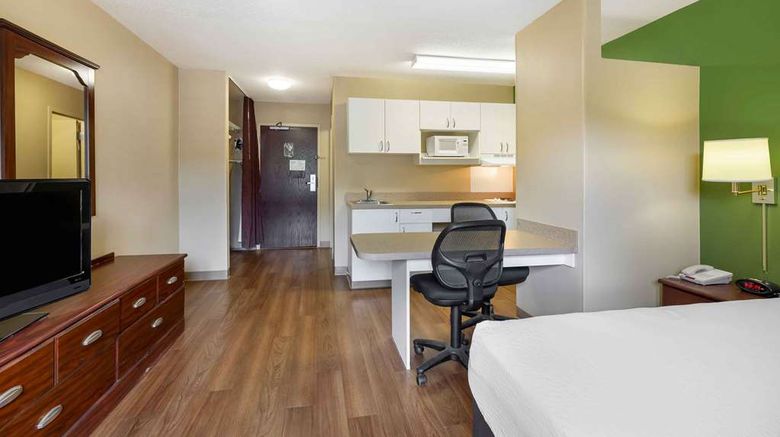 <b>Extended Stay America Stes Akron Ecopley Room</b>. Images powered by <a href="https://iceportal.shijigroup.com/" title="IcePortal" target="_blank">IcePortal</a>.