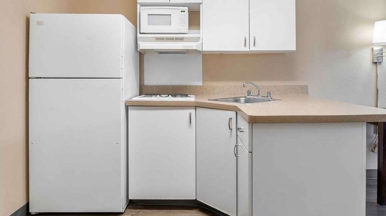 Extended Stay America Stes  Sterling Hgt Room