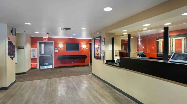 Extended Stay America Stes Bethpage Lobby