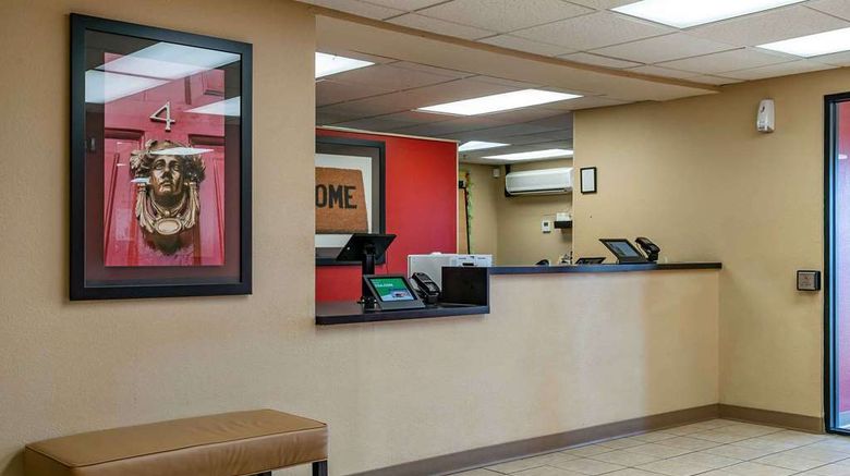 <b>Extended Stay America Stes Ann Arbor Bri Lobby</b>. Images powered by <a href="https://iceportal.shijigroup.com/" title="IcePortal" target="_blank">IcePortal</a>.