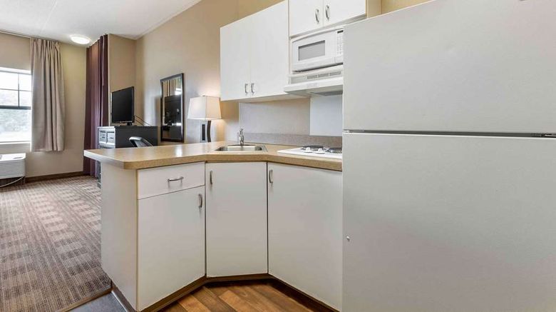 <b>Extended Stay America Stes Chicago Ohare Room</b>. Images powered by <a href="https://iceportal.shijigroup.com/" title="IcePortal" target="_blank">IcePortal</a>.