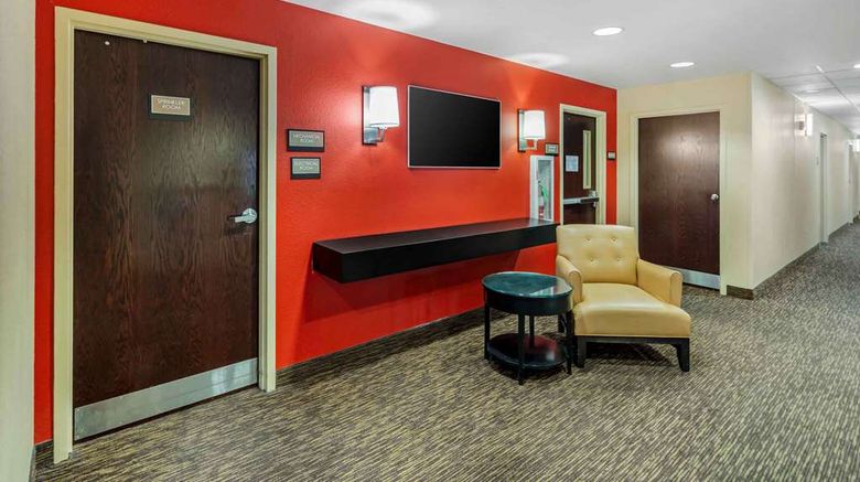 <b>Extended Stay America Stes Chicago Ohare Lobby</b>. Images powered by <a href="https://iceportal.shijigroup.com/" title="IcePortal" target="_blank">IcePortal</a>.