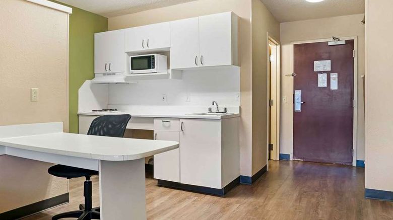 <b>Extended Stay America Stes Novi Haggerty Room</b>. Images powered by <a href="https://iceportal.shijigroup.com/" title="IcePortal" target="_blank">IcePortal</a>.