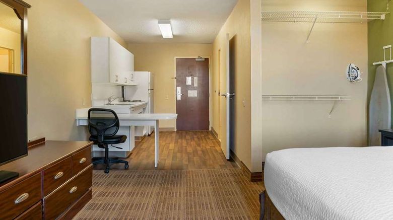 <b>Extended Stay America Stes Novi Haggerty Room</b>. Images powered by <a href="https://iceportal.shijigroup.com/" title="IcePortal" target="_blank">IcePortal</a>.