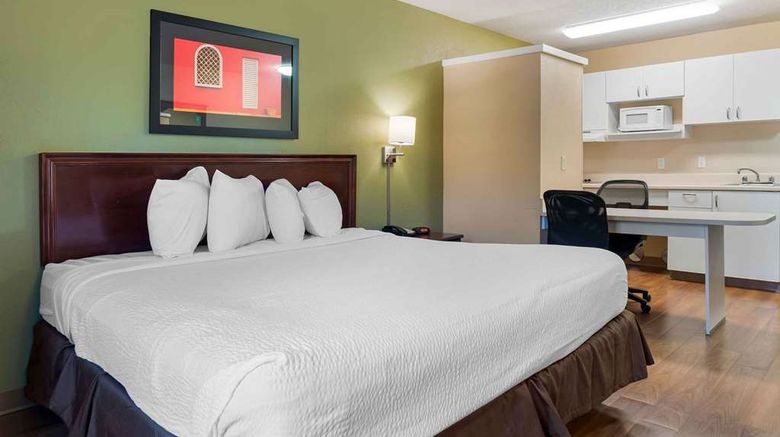 <b>Extended Stay America Stes Novi Haggerty Room</b>. Images powered by <a href="https://iceportal.shijigroup.com/" title="IcePortal" target="_blank">IcePortal</a>.