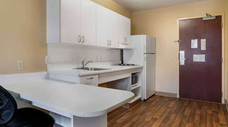 <b>Extended Stay America Stes Novi Haggerty Room</b>. Images powered by <a href="https://iceportal.shijigroup.com/" title="IcePortal" target="_blank">IcePortal</a>.
