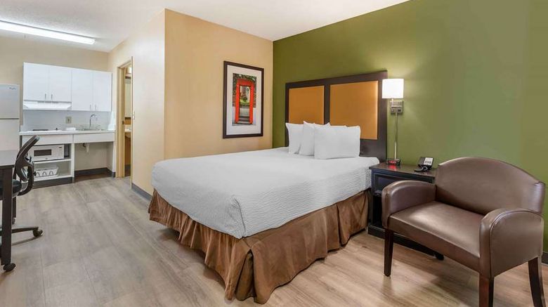 <b>Extended Stay America Stes St Louis East Room</b>. Images powered by <a href="https://iceportal.shijigroup.com/" title="IcePortal" target="_blank">IcePortal</a>.