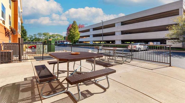 <b>Extended Stay America Stes Madison Junct Exterior</b>. Images powered by <a href="https://iceportal.shijigroup.com/" title="IcePortal" target="_blank">IcePortal</a>.
