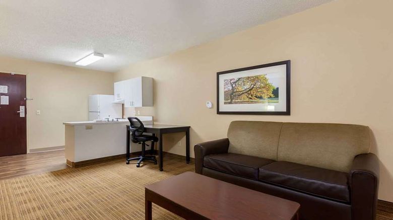 <b>Extended Stay America Stes Rockford I90 Room</b>. Images powered by <a href="https://iceportal.shijigroup.com/" title="IcePortal" target="_blank">IcePortal</a>.