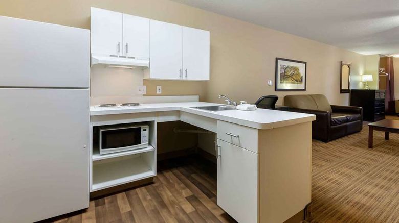 <b>Extended Stay America Stes Rockford I90 Room</b>. Images powered by <a href="https://iceportal.shijigroup.com/" title="IcePortal" target="_blank">IcePortal</a>.