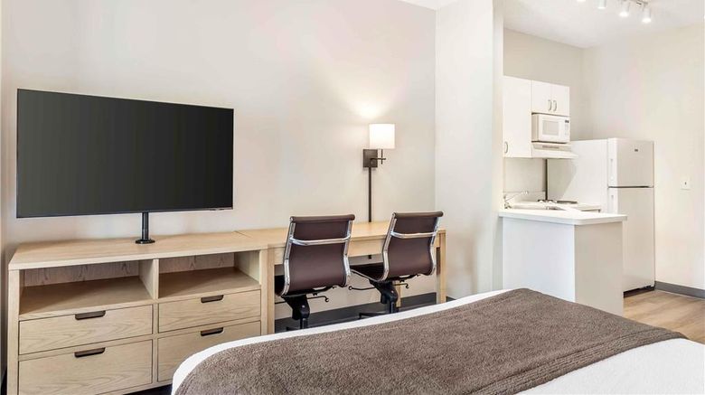 <b>Extended Stay America Stes Melville Room</b>. Images powered by <a href="https://iceportal.shijigroup.com/" title="IcePortal" target="_blank">IcePortal</a>.