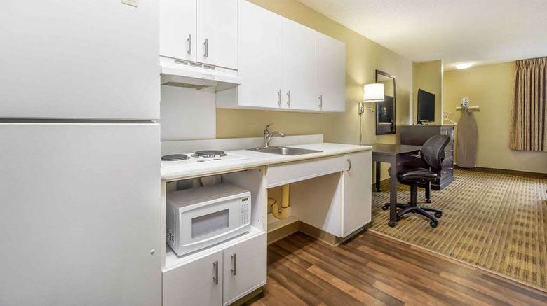 <b>Extended Stay America Suites Tacoma Fife Room</b>. Images powered by <a href="https://iceportal.shijigroup.com/" title="IcePortal" target="_blank">IcePortal</a>.