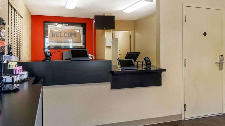 <b>Extended Stay America Stes Seattle Tukwi Lobby</b>. Images powered by <a href="https://iceportal.shijigroup.com/" title="IcePortal" target="_blank">IcePortal</a>.