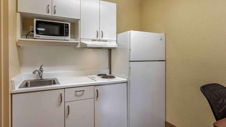 <b>Extended Stay America Stes Seattle Tukwi Room</b>. Images powered by <a href="https://iceportal.shijigroup.com/" title="IcePortal" target="_blank">IcePortal</a>.