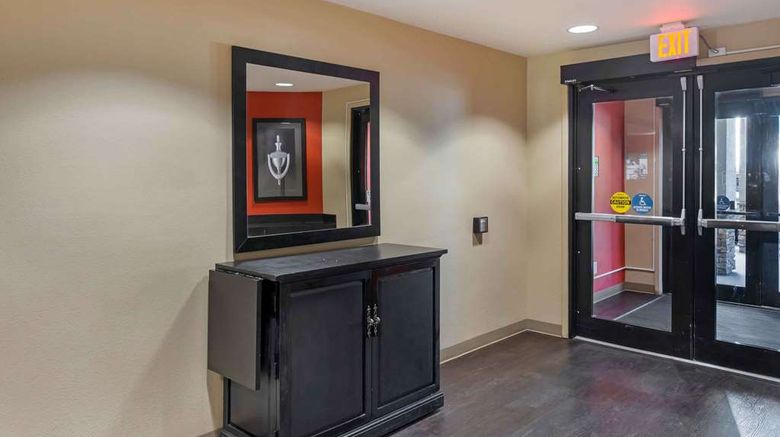 <b>Extended Stay America Stes Seattle Lynwo Lobby</b>. Images powered by <a href="https://iceportal.shijigroup.com/" title="IcePortal" target="_blank">IcePortal</a>.