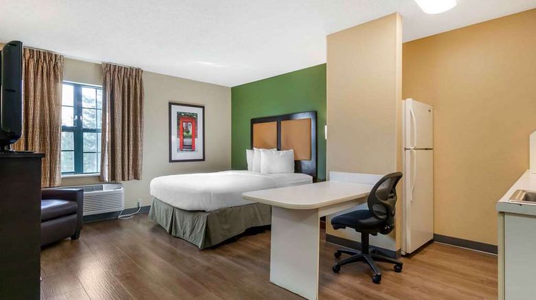 <b>Extended Stay America Everett N Room</b>. Images powered by <a href="https://iceportal.shijigroup.com/" title="IcePortal" target="_blank">IcePortal</a>.