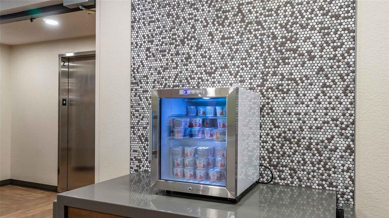 <b>Extended Stay America Prem Stes Bellevue Restaurant</b>. Images powered by <a href="https://iceportal.shijigroup.com/" title="IcePortal" target="_blank">IcePortal</a>.