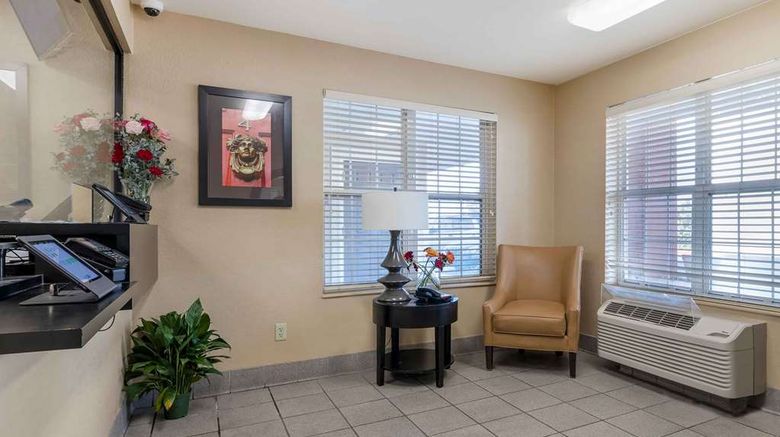 <b>Extended Stay America Stes Tulsa Central Lobby</b>. Images powered by <a href="https://iceportal.shijigroup.com/" title="IcePortal" target="_blank">IcePortal</a>.