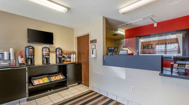 <b>Extended Stay America Stes El Paso Airpo Lobby</b>. Images powered by <a href="https://iceportal.shijigroup.com/" title="IcePortal" target="_blank">IcePortal</a>.
