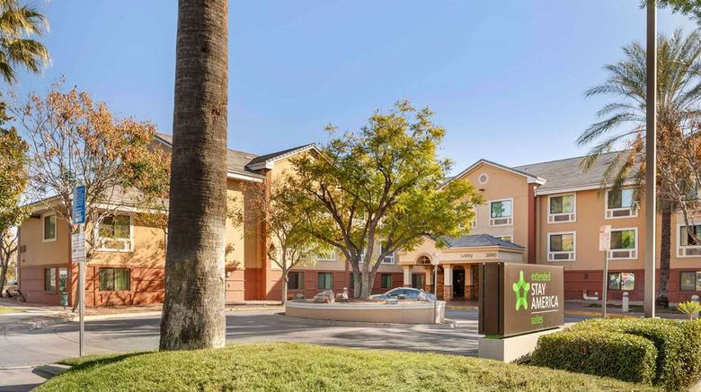 <b>Extended Stay America Stes La Ont Airpo Exterior</b>. Images powered by <a href="https://iceportal.shijigroup.com/" title="IcePortal" target="_blank">IcePortal</a>.