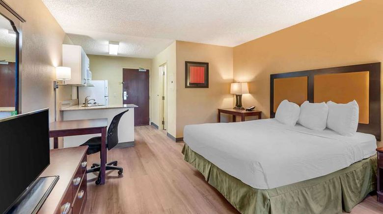 <b>Extended Stay America Stes La Ont Airpo Room</b>. Images powered by <a href="https://iceportal.shijigroup.com/" title="IcePortal" target="_blank">IcePortal</a>.