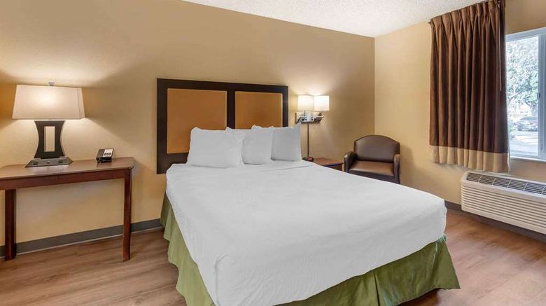 <b>Extended Stay America Stes La Ont Airpo Room</b>. Images powered by <a href="https://iceportal.shijigroup.com/" title="IcePortal" target="_blank">IcePortal</a>.