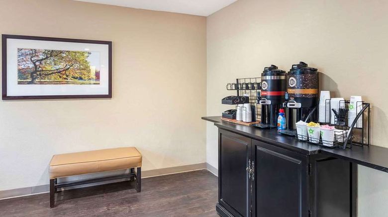 <b>Extended Stay America Stes La Ont Airpo Restaurant</b>. Images powered by <a href="https://iceportal.shijigroup.com/" title="IcePortal" target="_blank">IcePortal</a>.