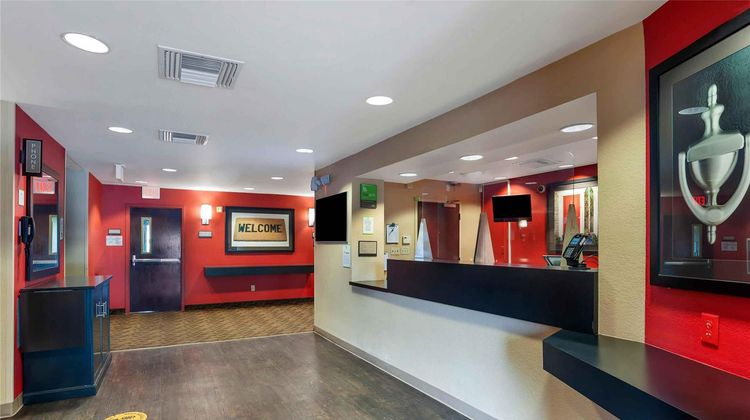 Extended Stay America Stes Oceanside Lobby
