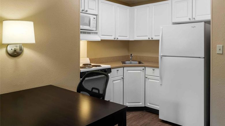 <b>Extended Stay America Stes Westborough E Room</b>. Images powered by <a href="https://iceportal.shijigroup.com/" title="IcePortal" target="_blank">IcePortal</a>.
