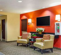 Extended Stay America Stes  Hartford Man Lobby