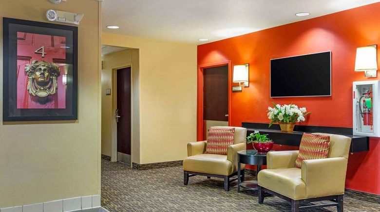 <b>Extended Stay America Stes  Hartford Man Lobby</b>. Images powered by <a href="https://iceportal.shijigroup.com/" title="IcePortal" target="_blank">IcePortal</a>.