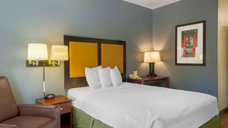 <b>Extended Stay America Stes  Hartford Man Room</b>. Images powered by <a href="https://iceportal.shijigroup.com/" title="IcePortal" target="_blank">IcePortal</a>.