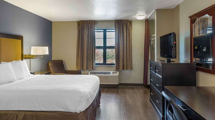 Extended Stay America Stes  Hartford Mer Room