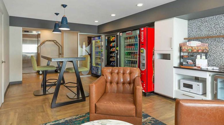<b>Extended Stay America Prem Stes Providen Lobby</b>. Images powered by <a href="https://iceportal.shijigroup.com/" title="IcePortal" target="_blank">IcePortal</a>.