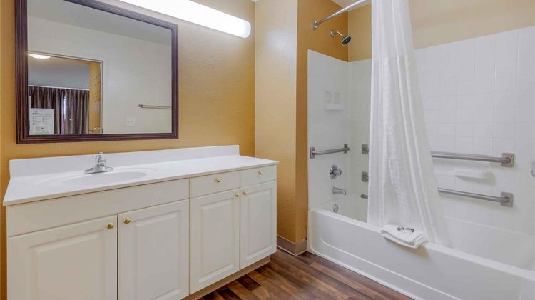 Extended Stay America Stes Rtp 4610 Miam Room