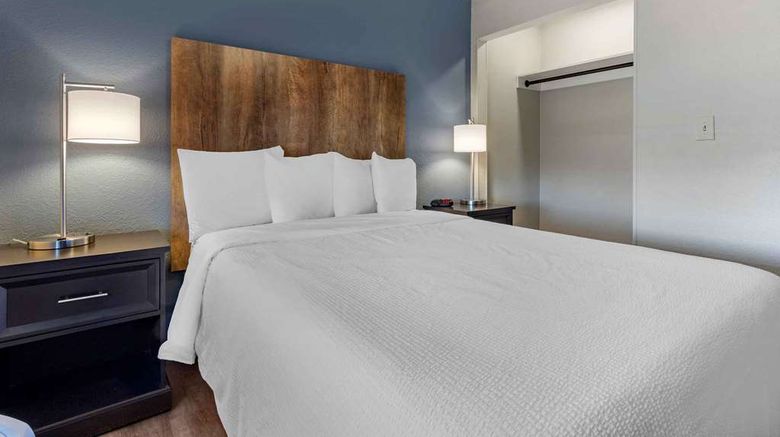 <b>Extended Stay America Prem Stes Pinevill Room</b>. Images powered by <a href="https://iceportal.shijigroup.com/" title="IcePortal" target="_blank">IcePortal</a>.