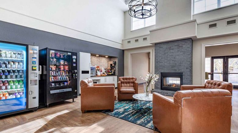 <b>Extended Stay America Prem Stes Pinevill Lobby</b>. Images powered by <a href="https://iceportal.shijigroup.com/" title="IcePortal" target="_blank">IcePortal</a>.