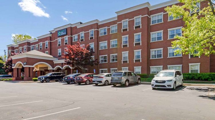 Extended Stay America Stes Gso Airport Exterior