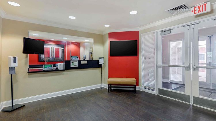 Extended Stay America Stes Gso Airport Lobby