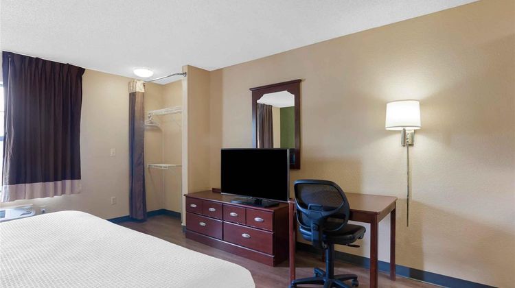 Extended Stay America Stes Richmond N Gl Room