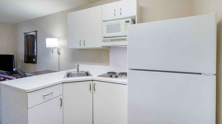 <b>Extended Stay America Stes Maitland 1760 Room</b>. Images powered by <a href="https://iceportal.shijigroup.com/" title="IcePortal" target="_blank">IcePortal</a>.