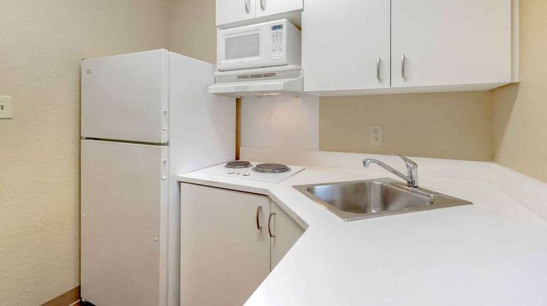 <b>Extended Stay America Stes Maitland 1760 Room</b>. Images powered by <a href="https://iceportal.shijigroup.com/" title="IcePortal" target="_blank">IcePortal</a>.