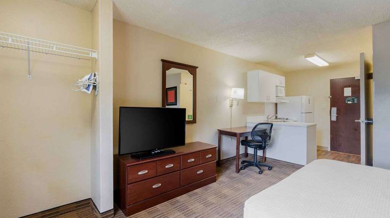 <b>Extended Stay America Stes Maitland 1760 Room</b>. Images powered by <a href="https://iceportal.shijigroup.com/" title="IcePortal" target="_blank">IcePortal</a>.