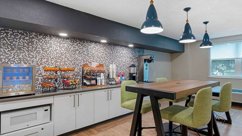 <b>Extended Stay America Prem Stes Coral Ga Restaurant</b>. Images powered by <a href="https://iceportal.shijigroup.com/" title="IcePortal" target="_blank">IcePortal</a>.
