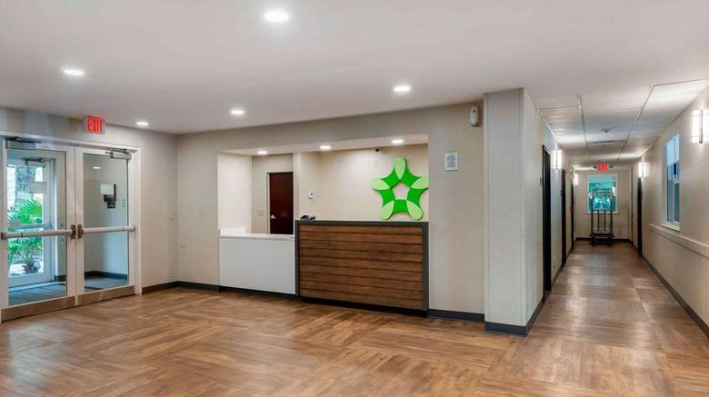 <b>Extended Stay America Prem Stes Coral Ga Lobby</b>. Images powered by <a href="https://iceportal.shijigroup.com/" title="IcePortal" target="_blank">IcePortal</a>.