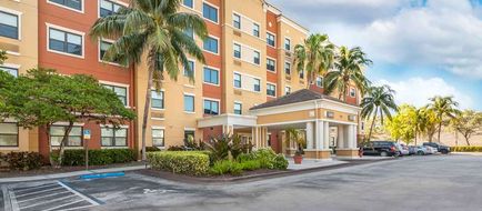 Premier Suites Miami Airport Doral Exterior