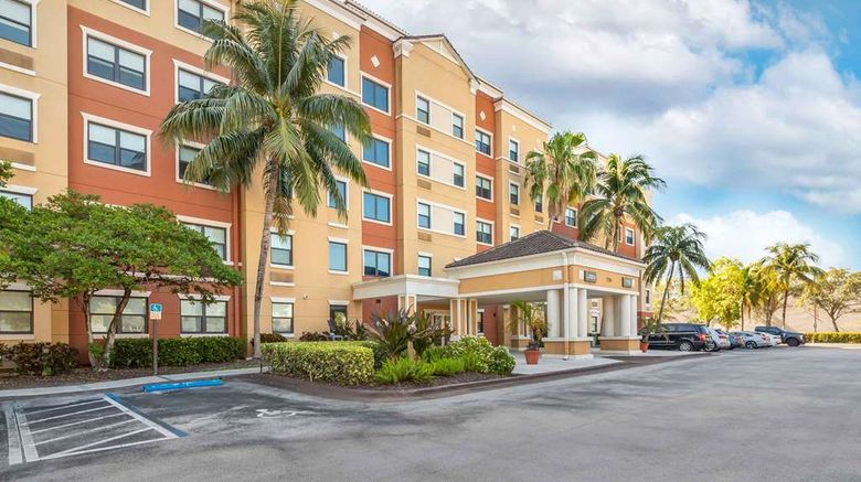 <b>Premier Suites Miami Airport Doral Exterior</b>. Images powered by <a href="https://iceportal.shijigroup.com/" title="IcePortal" target="_blank">IcePortal</a>.