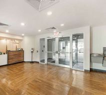 Premier Suites Miami Airport Doral Lobby